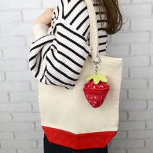 画像をギャラリービューアに読み込む, NICI (ニキ)| キーリング クラシックベア2024 ベア+イチゴ 13cm