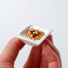 画像をギャラリービューアに読み込む, 4-880 つぶ納豆 箸置き