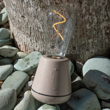 画像をギャラリービューアに読み込む, 【新商品】Humble(ハンブルライト)/Humble 1 テーブルライト アウトドア IP65 照明 充電式 LEDライト