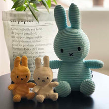 画像をギャラリービューアに読み込む, BON TON TOYS | Miffy Corduroy Keychain (ミッフィーコーデュロイキーチェーン)