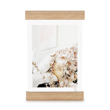 画像をギャラリービューアに読み込む, スクロール フォトフレーム 14×18  / Umbra アンブラ