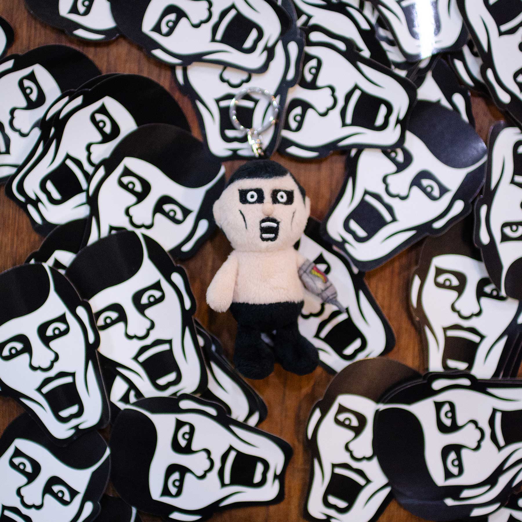 NICI(ニキ)PUNK DRUNKERS キーホルダー あいつ 10cm 2025 – entre vida