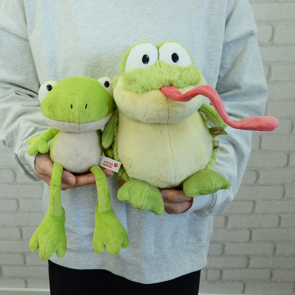 カエル ぬいぐるみ もちかえる 水色 Lサイズ カエル ぬいぐるみ シナダグローバル