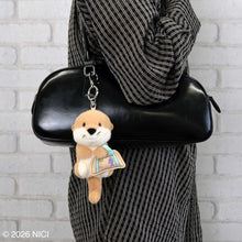 画像をギャラリービューアに読み込む, NICI(ニキ) |キーホルダー Winter26 カワウソ BR 12cm ヘッダーカード
