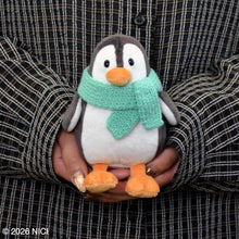 画像をギャラリービューアに読み込む, NICI(ニキ) |Winter26 ペンギン マフラー オスワリ 12cm
