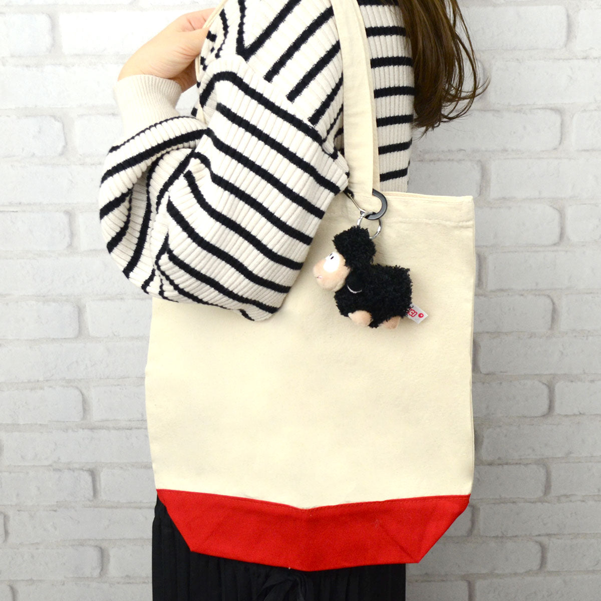 NICI (ニキ）| キーリング ウーリーギャング シープ ブラック 9cm